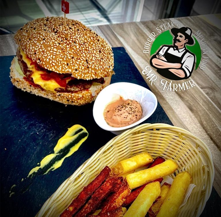 Burger Restaurant mr farmer winterthur5 burger 768x756